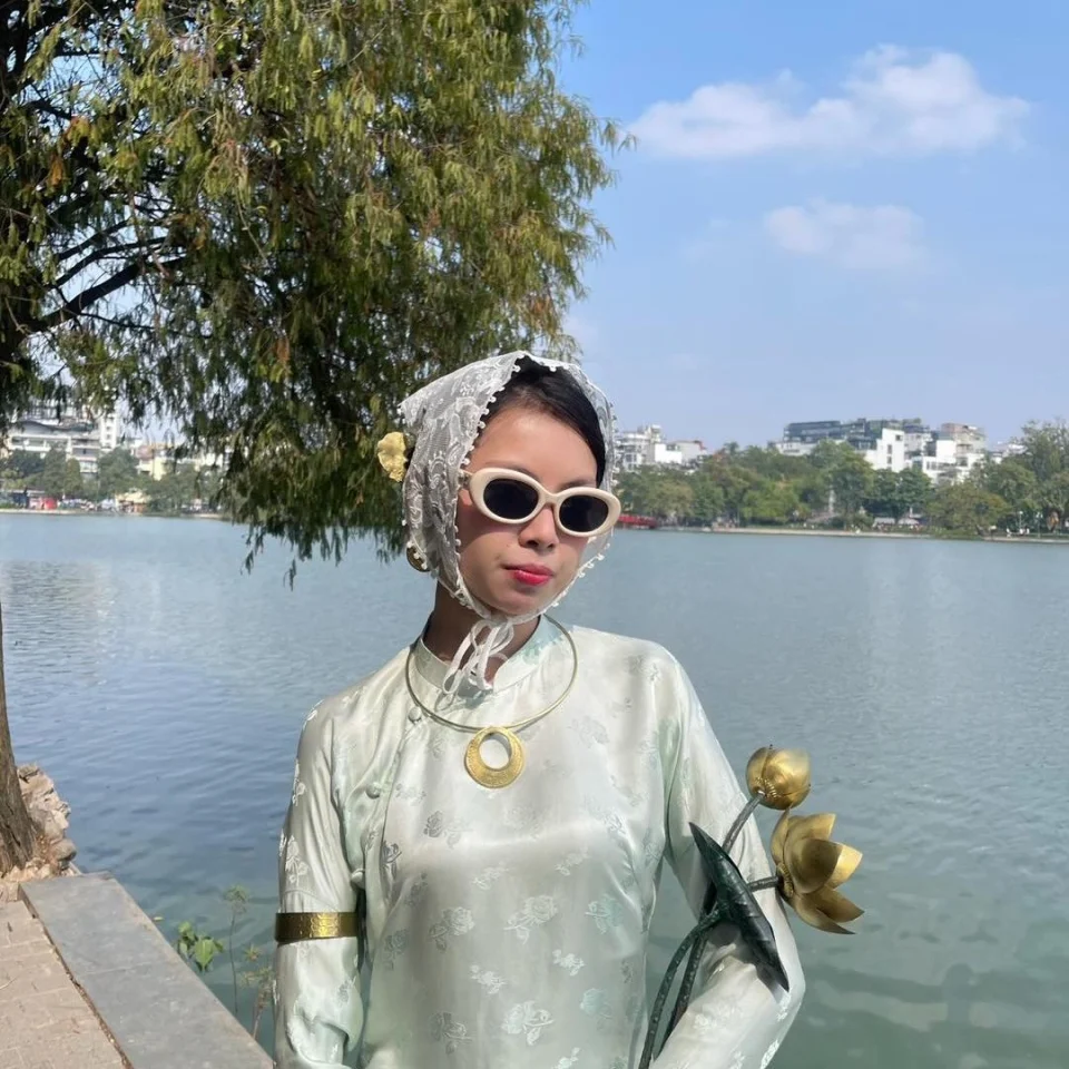 kieng_ong_ban_nguyet_0002_crop