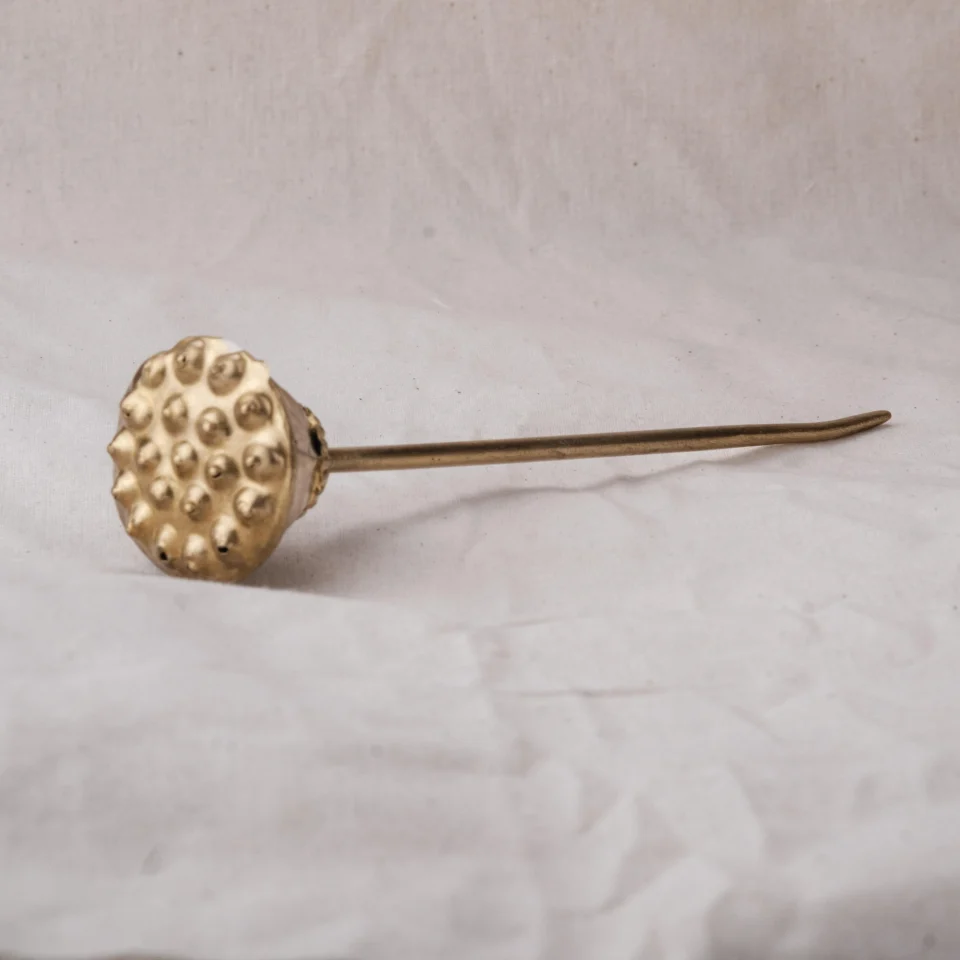 tram_ong_ai_sen_0003