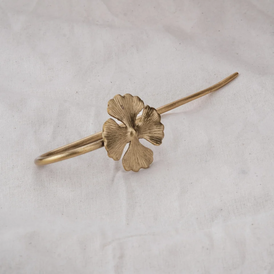 tram_ong_co_4_la_cong_0002