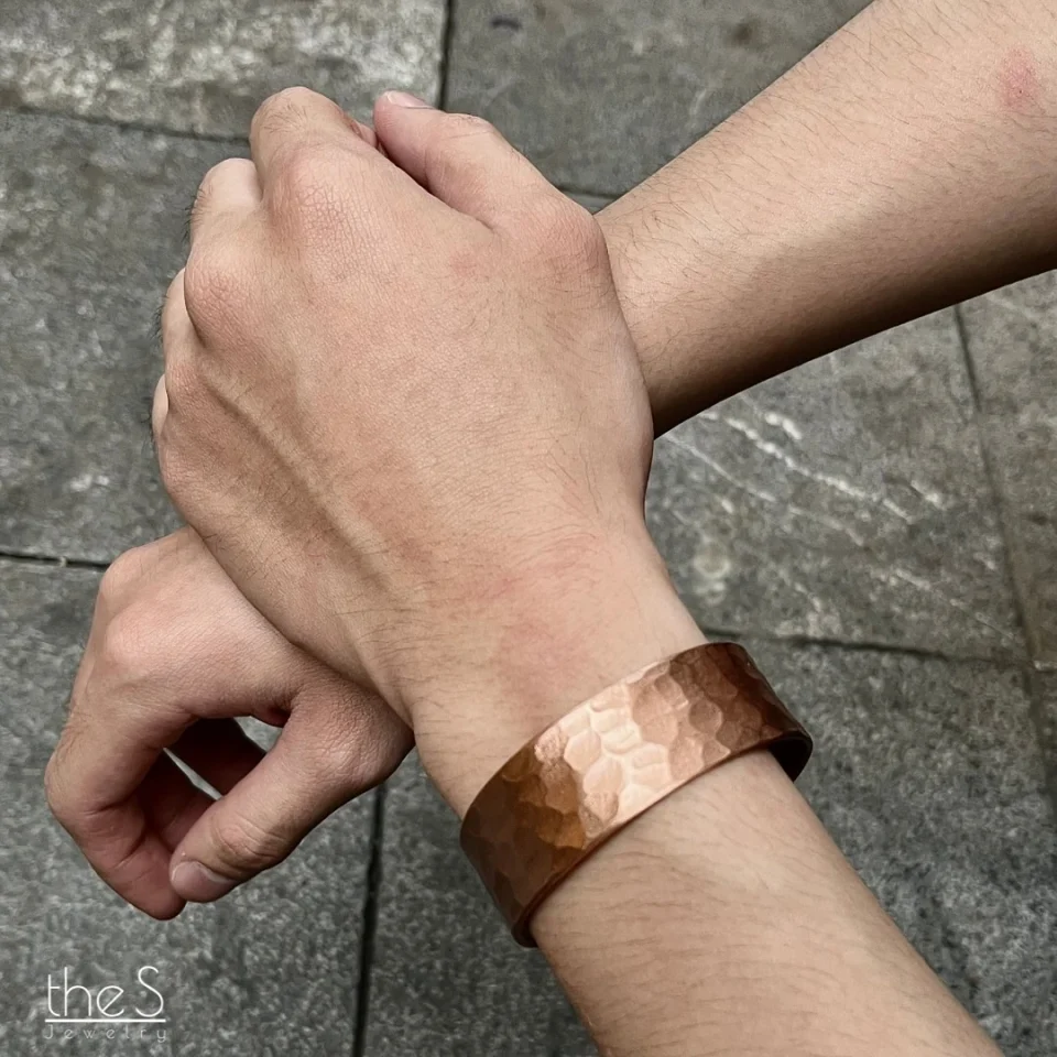 vong_tay_cham_go_hong_0005