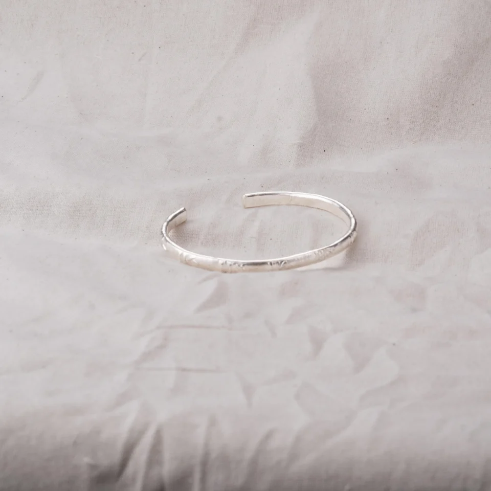 vong_tay_cham_tre_bac_0006