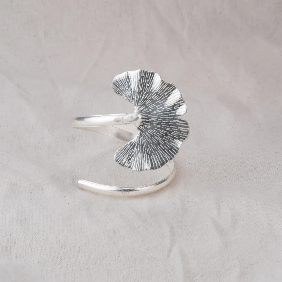 vong_tay_la_ginkgo_bac_0004