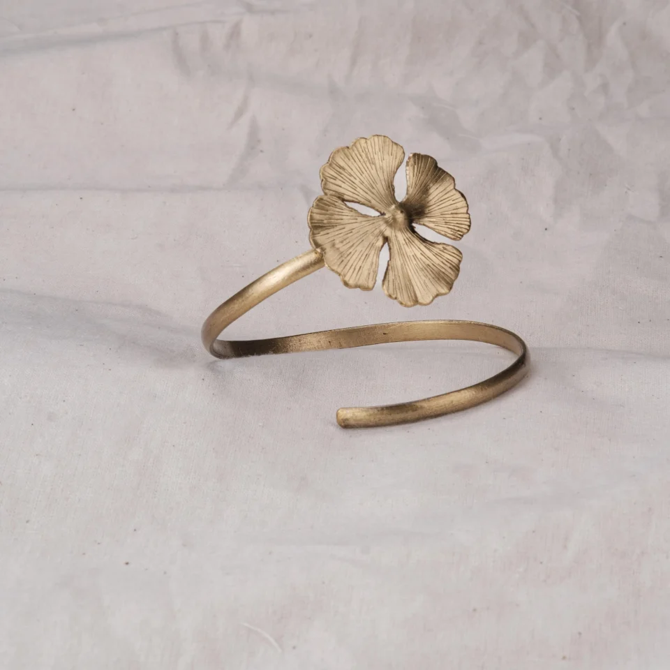 vong_tay_ong_co_4_la_0005