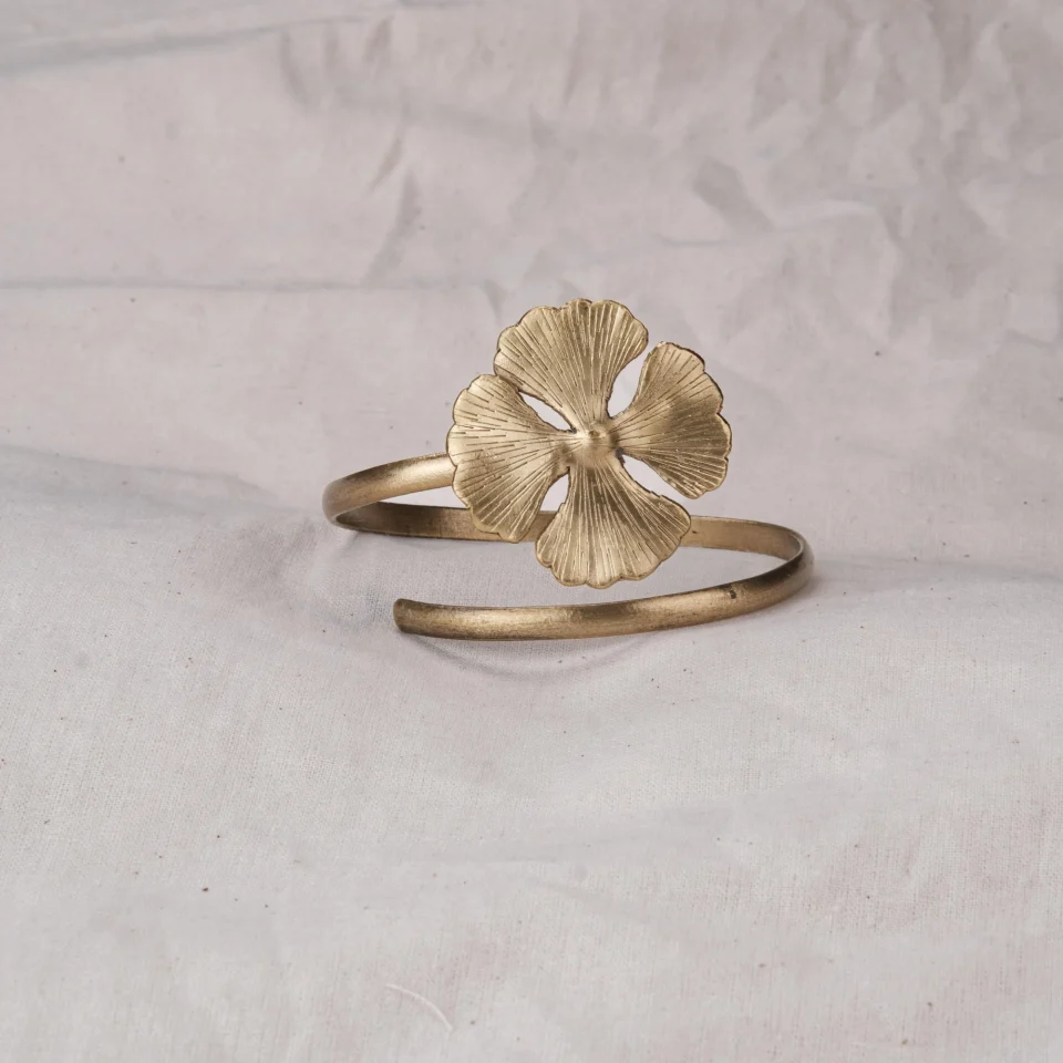 vong_tay_ong_co_4_la_0006