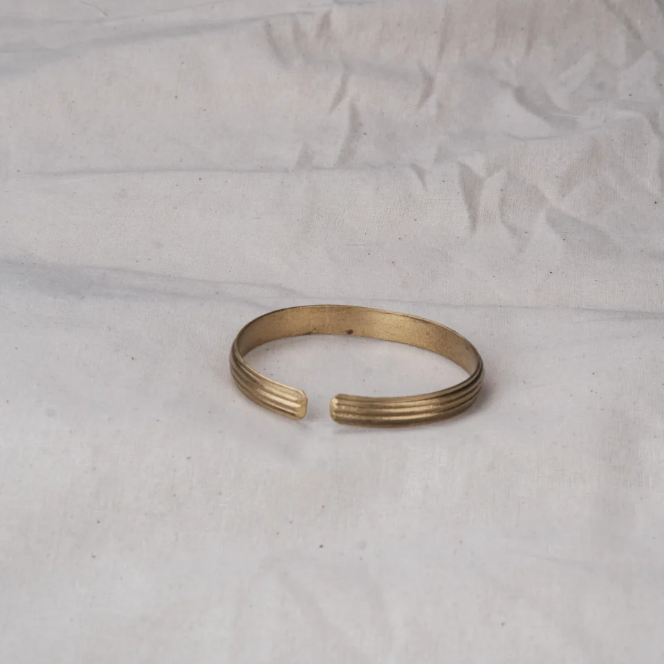 vong_tay_van_may_vang_0001